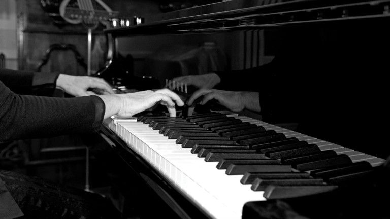 Broadway Lounge, A voice and piano showcase series – The Cube Wodonga