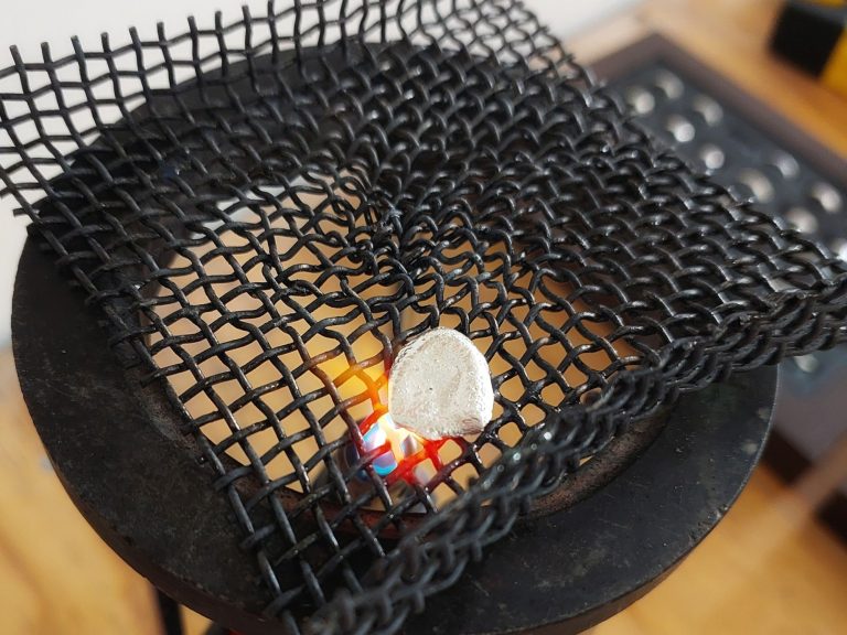 Learn to work with Silver Clay – Pendant workshop