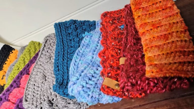 School Hols – Let’s Crochet a Wooly Headband!